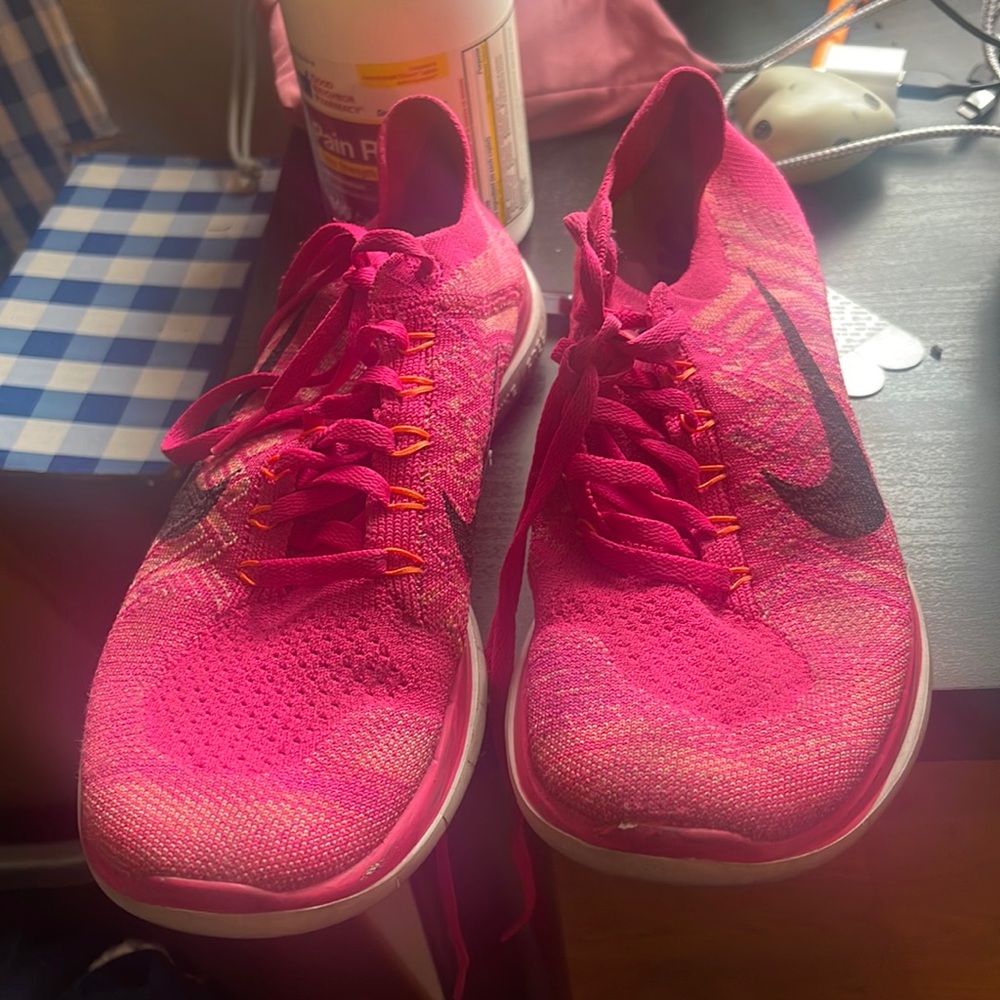 Pink Flyknit